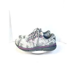 Brooks Ghost 15 Limited Edition White Oyster Running Shoes Womens 8 Gray Camo